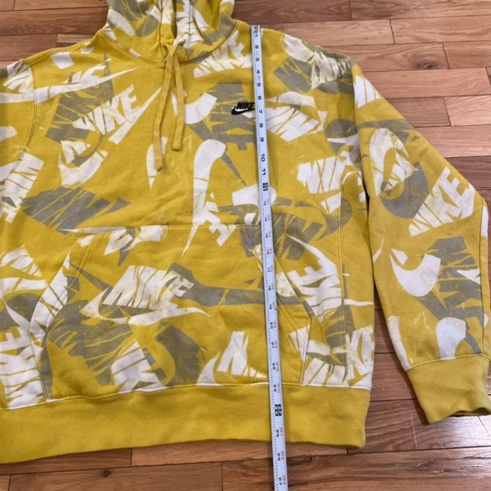 Nike Men's Pullover Hoodie All Over Swoosh Logo‎ Print Yellow Gray Size M